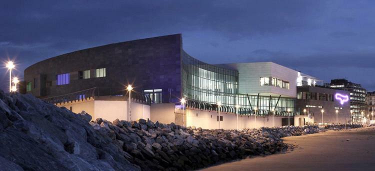 Primera Línea Playa+Parking Gratis Gijón Exterior foto